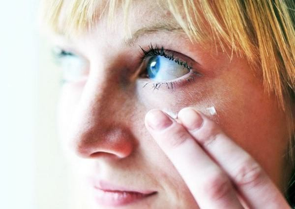 Грыжи под глазами – причины и лечение без операции, народными средствами и хирургическим путем