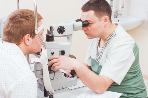 Острый приступ глаукомы – симптомы, лечение и неотложная помощь