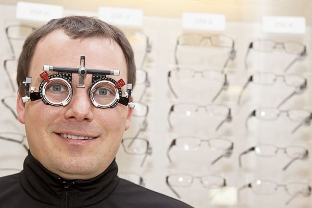 Как подобрать очки при астигматизме и нужно ли их постоянно носить