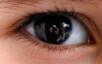 Блефароспазм глаза: причины и лечение (фото)