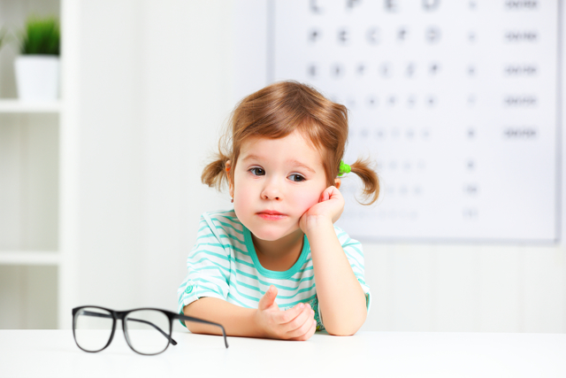Ангиопатия сетчатки глаза у детей — причины, симптомы и лечение